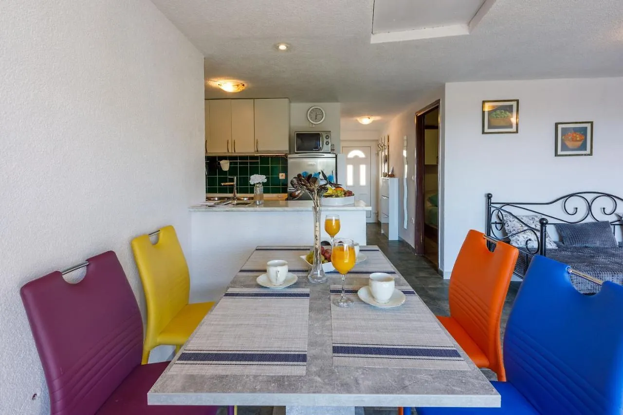 Apartments Franka Crikvenica 0*,  Croatia